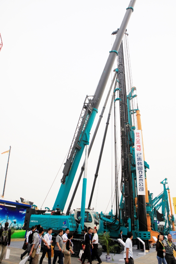 喜讯:山河智能SWCH598-115M全液压履带桩机BICES 2015首日售罄