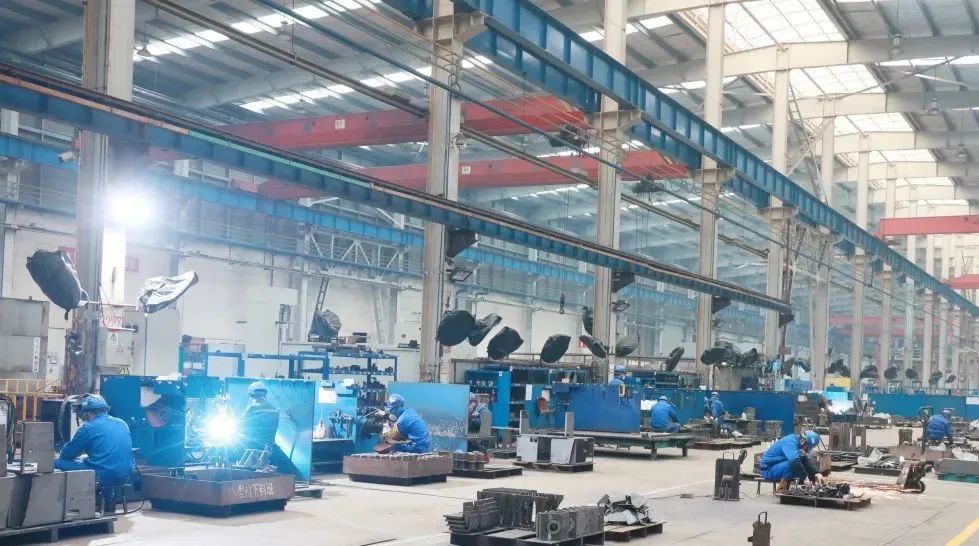 向着冲刺目标全力以赴！山河智能正式开工